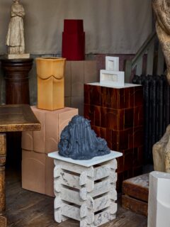 CONTREPOINT I FORMES MÊLÉES

Dans l’atelier de sculpture et le jardin du musée Bourdelle, la terre devient le support d’un répertoire de formes, de reliefs et d’empreintes.

Une recherche imaginée par Anthony Guerrée et développée avec Fornace Brioni @fornacebrioni 

CONTREPOINT
Musée Bourdelle, Paris
Jusqu’au dimanche 27 septembre 2026

📷 @francisamiand 

—

CONTREPOINT | BLENDED SHAPES

In the sculpture studio and garden of Musée Bourdelle, clay becomes the medium for a vocabulary of shapes, reliefs and imprints.

A research project conceived by Anthony Guerrée and developed with Fornace Brioni @fornacebrioni 

CONTREPOINT
Musée Bourdelle, Paris
Until 27 September 2026

📷 @francisamiand